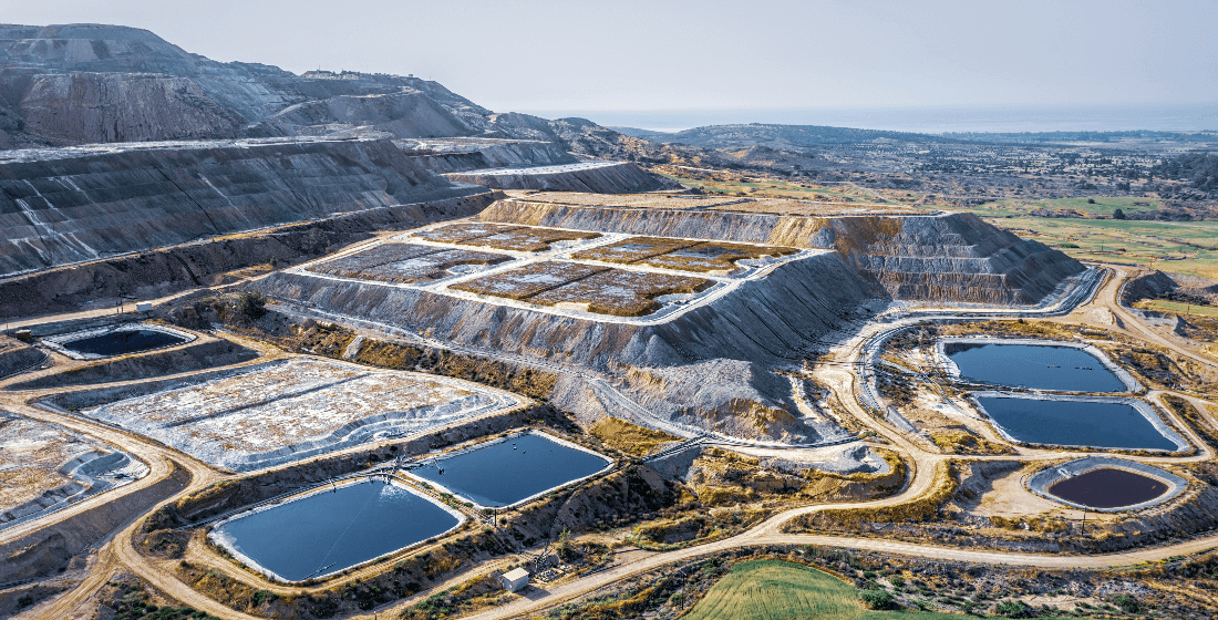 7425_Copper_Ore_Processing_BigStock