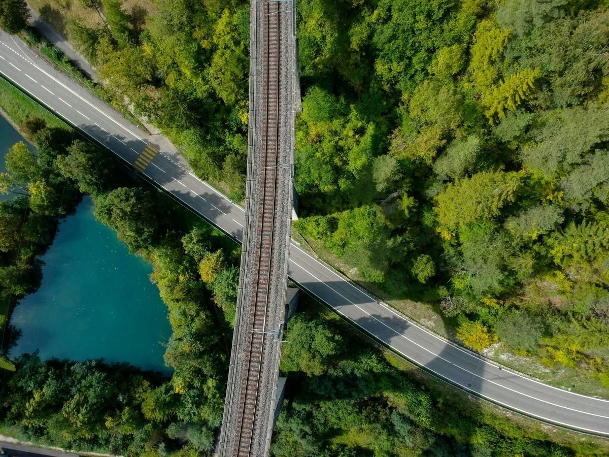 nathan-queloz-uH6aUN38ep8-unsplash (1)
